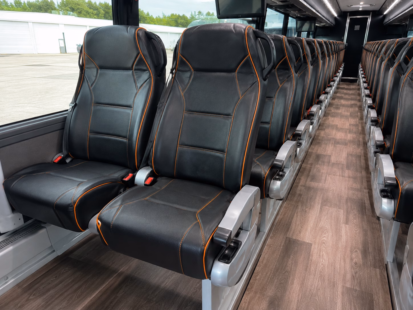 shuttle services for airline crews and airport staff in plano